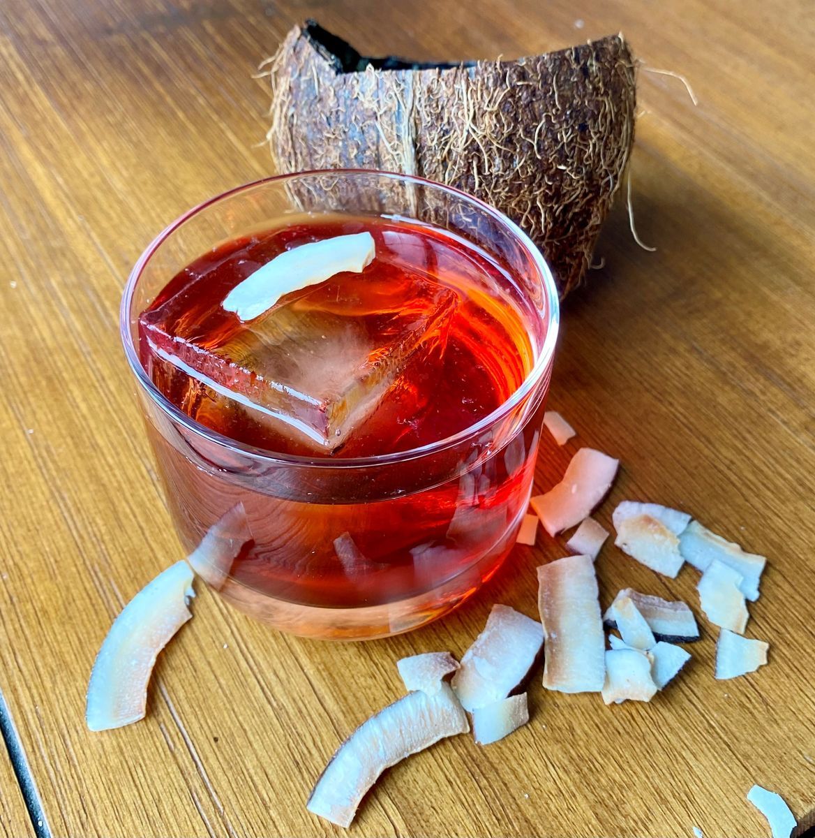 This is a negroni with a tropical twist. In equal parts, the Campari overpowers the coconut flavour, so it is important to increase the volume of coconut rum. The first taste is classic negroni and then you get the subtle coconut aftertaste. 